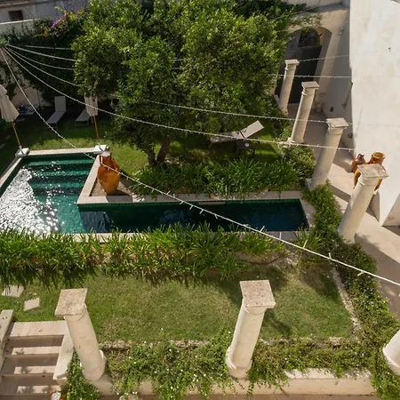 Palazzo Muci Guest house 2*