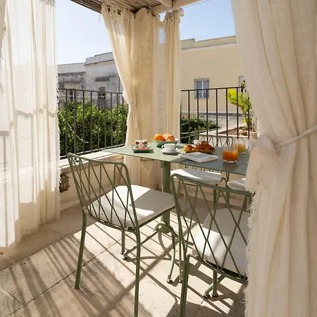 Palazzo Muci Pensionat 4*